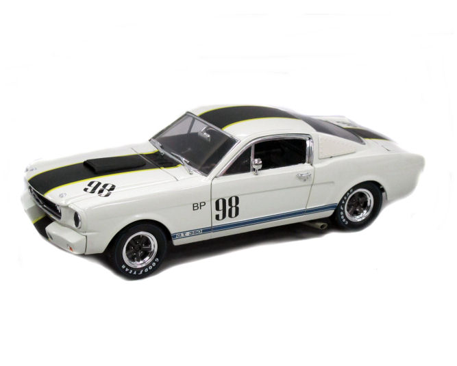 1:18 1965-1966 Ford Shelby Mustang GT350R White/Black